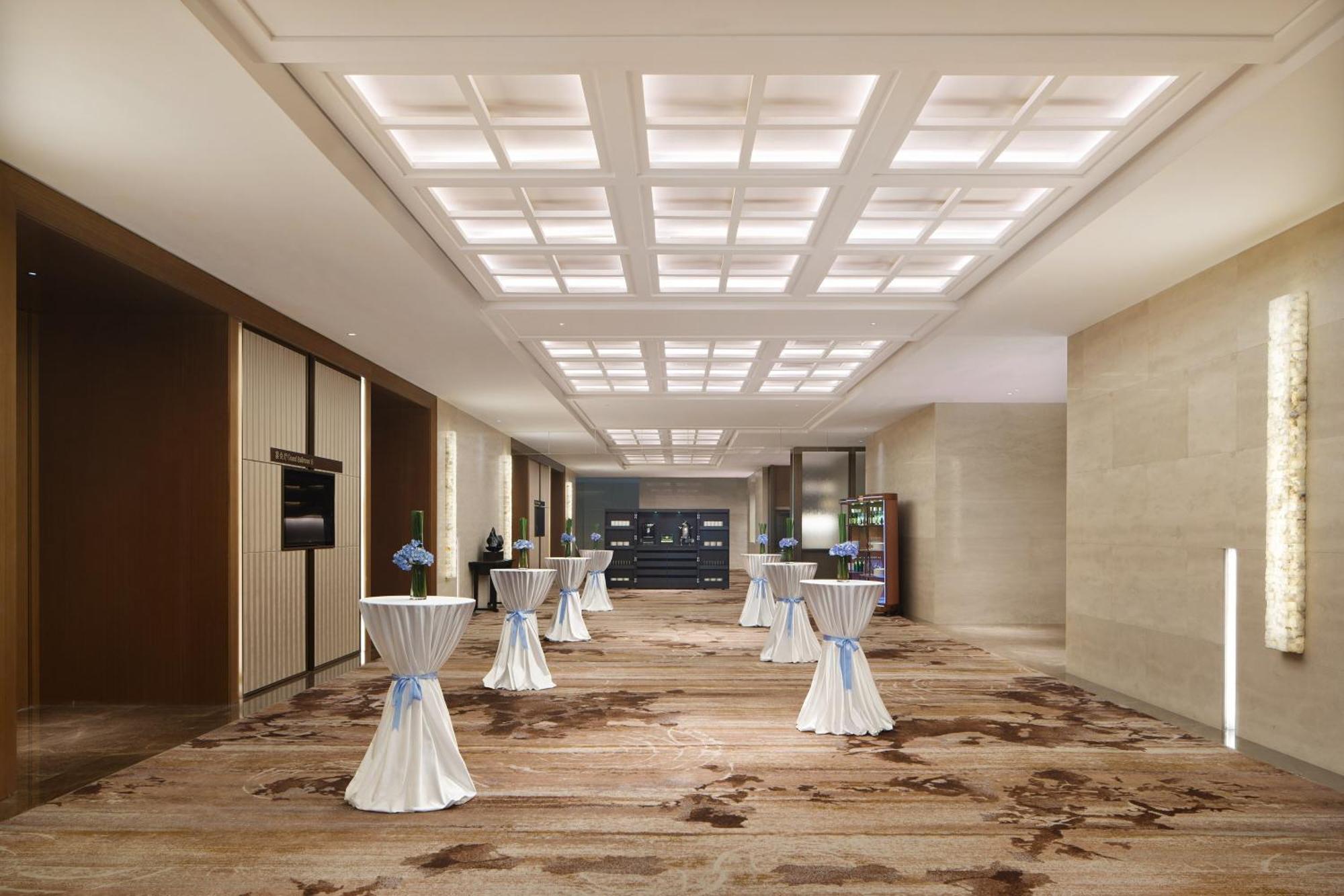 Sheraton Yunfu Xinxing Hotel Exterior foto